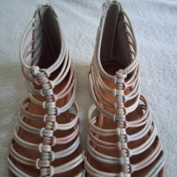 Justice Girl's Size 1 Metallic Gold Silver Bronze Strappy Gladiator Sandals - Picture 3 of 12